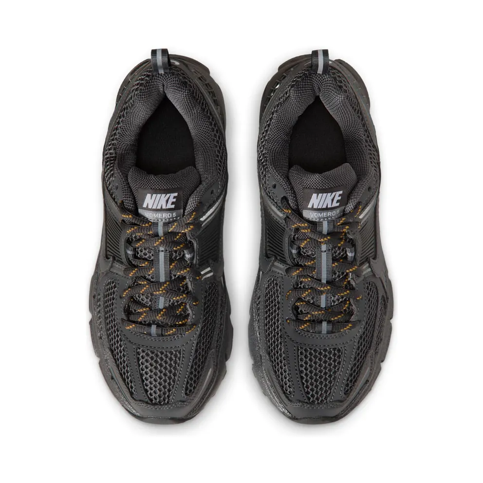 Nike Vomero 5 GS “Dark Smoke Grey Reflective” (IB3812-001)