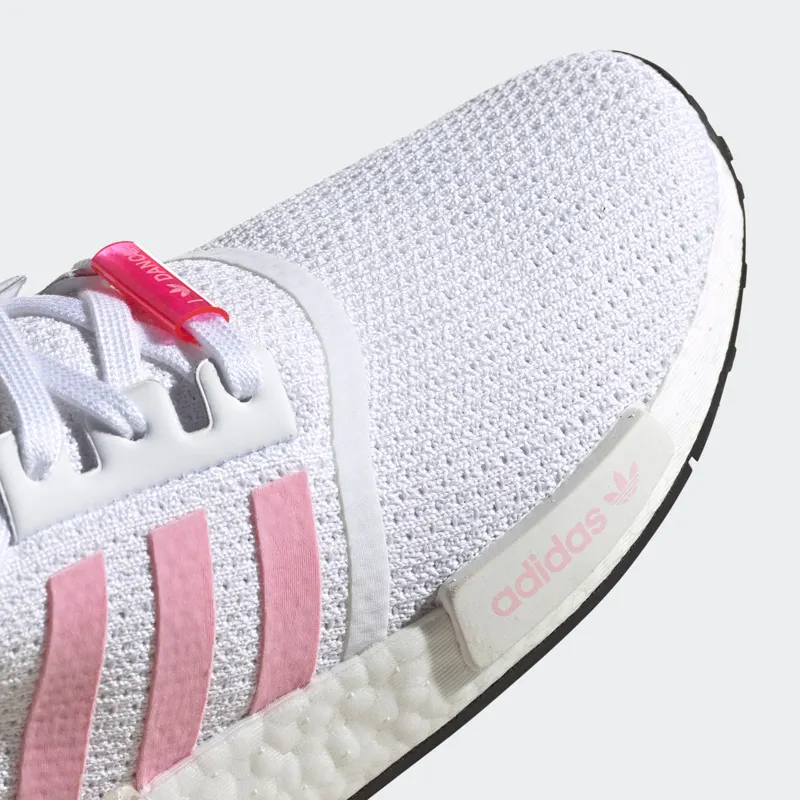 adidas NMD_R1 Cloud White / True Pink / Core Black (FZ3777)