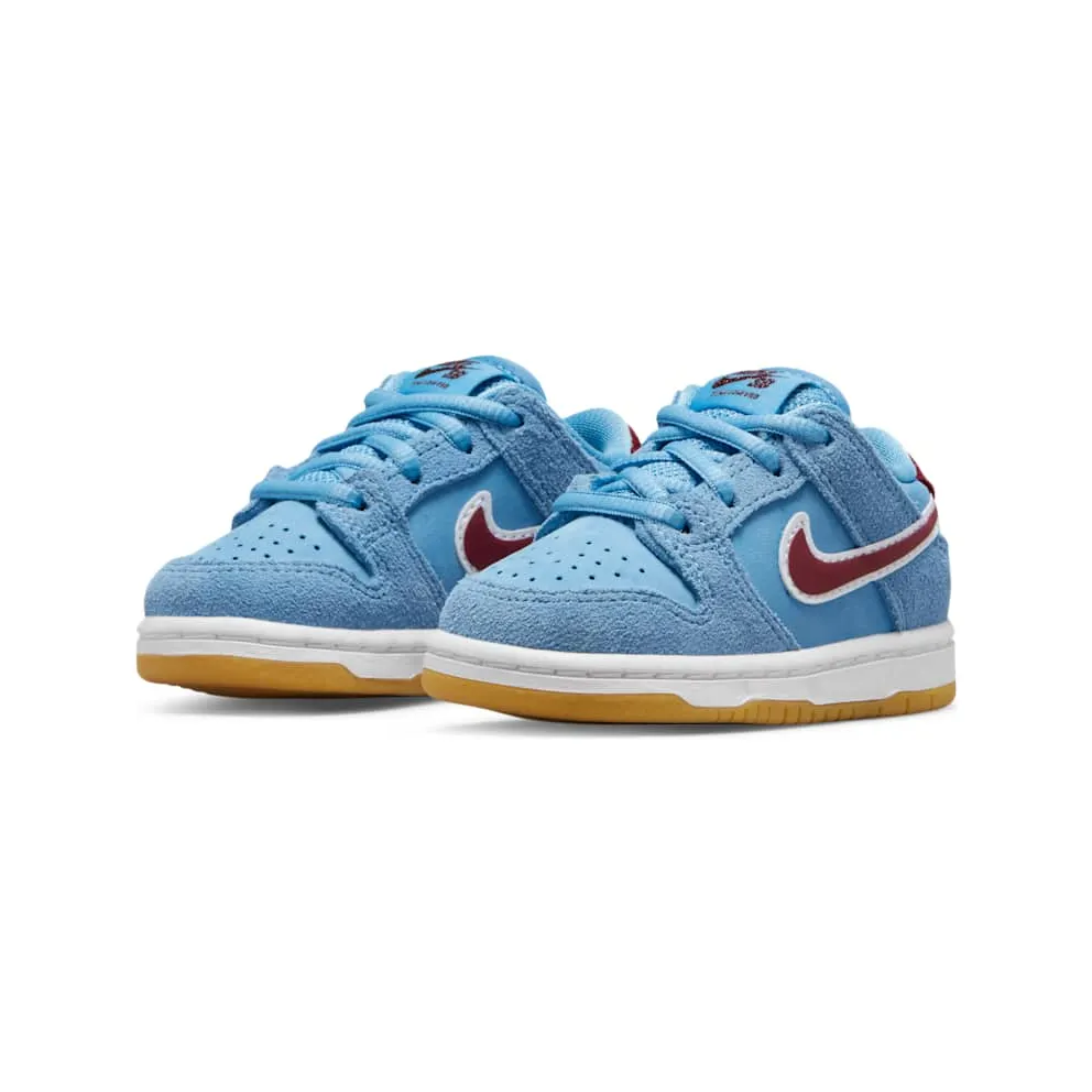 Nike SB Dunk Low Philadelphia Phillies (DN3673-400)
