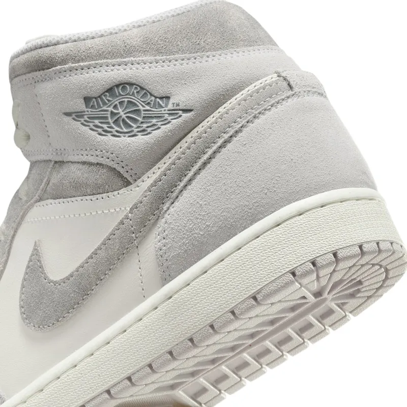 air-jordan-1 FQ7720-002