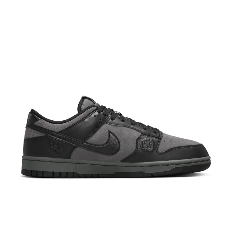 Nike Dunk Low “Black Roses” (HF1986-001)
