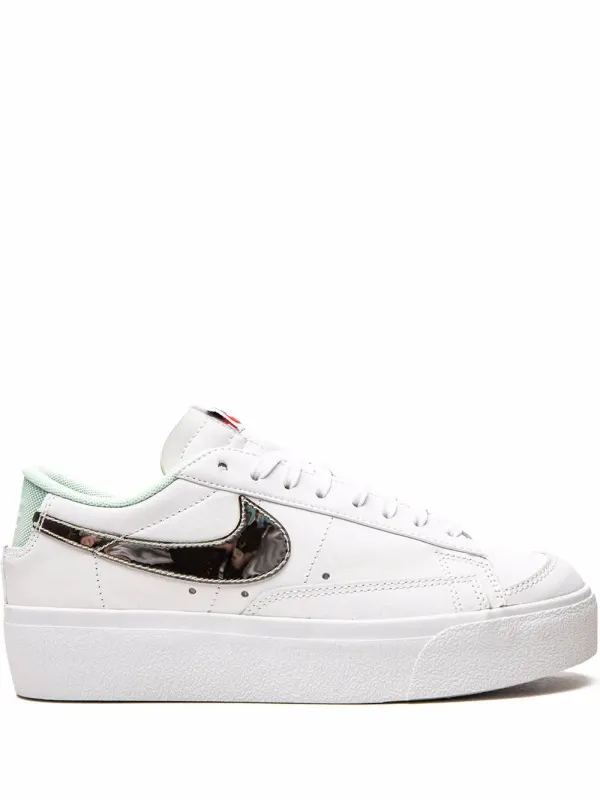 Nike Klassische Flatform- – White (DQ7654)
