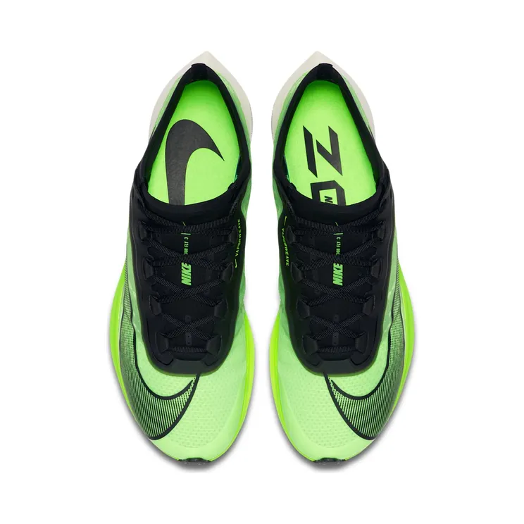 nike-zoom AT8240-300
