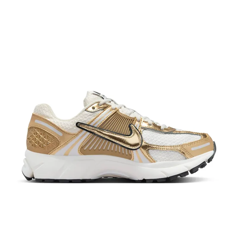 Nike Zoom Vomero 5 “Metallic Gold” (HF7723-001)