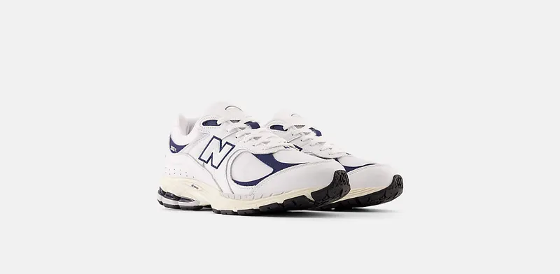 New Balance 2002R “White / Natural Indigo” (M2002RHQ)