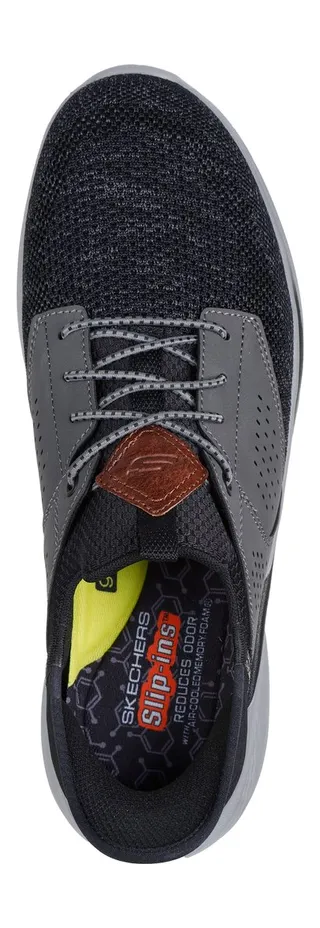 skechers-relaxed-fit 210889_BKGY
