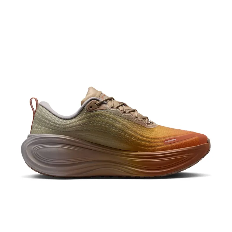 Nike Vomero Plus “Desert Camo/Ceramic/College Grey/Yukon Brown” (IV4522-200)