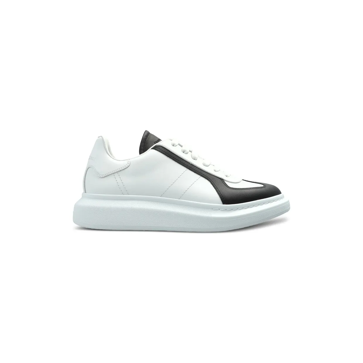Alexander Mcqueen Oversized Lace-up Low-top “White/Black” (807882 WIAIK 9061)