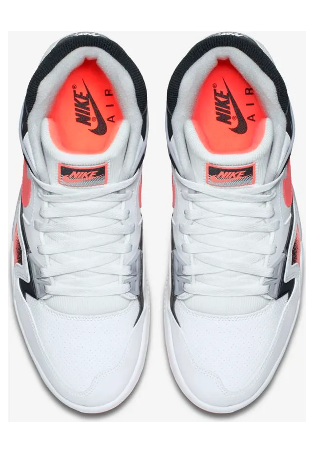 nike-air-tech-challenge 318408-104
