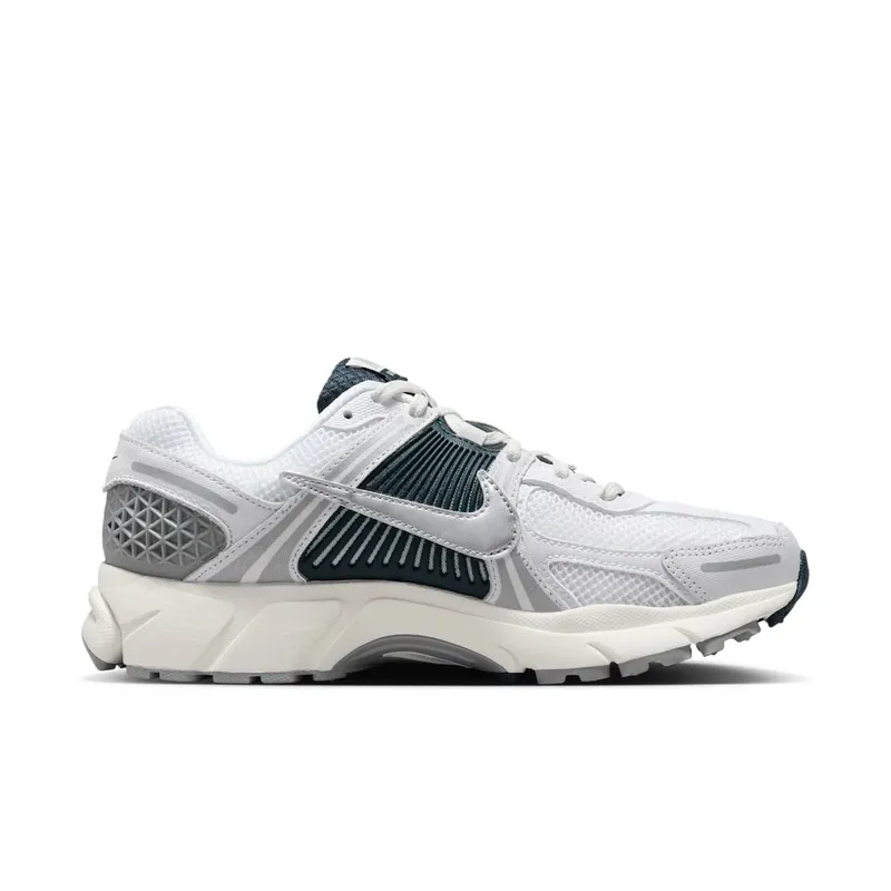Nike Air Zoom Vomero 5 “White Armory Navy” (HV2412-100)