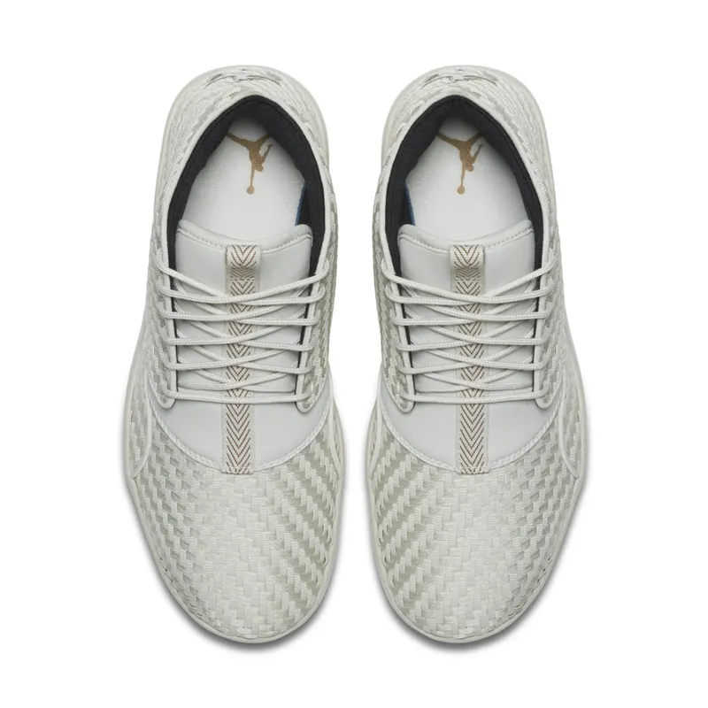 Jordan Air Eclipse Chukka Light Bone/Golden Beige-Black Light Bone/Golden Beige-Black (881453-015)