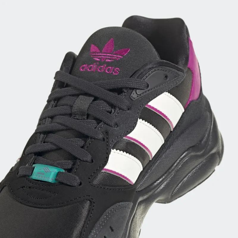 Adidas Retropy F90 Core Black / Off White / Carbon (HP8020)