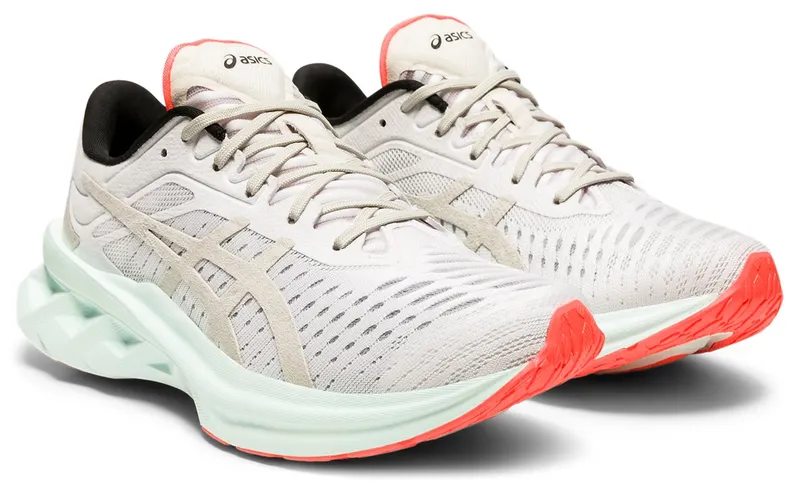 ASICS Novablast Sps (1022A378-100)