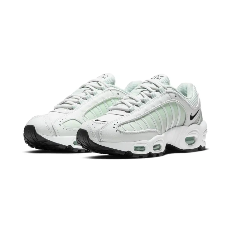 nike-air-max CK2600-001