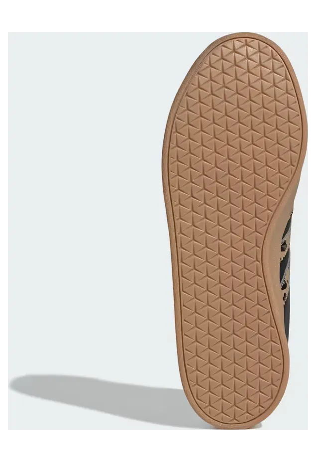 adidas-court LA4324