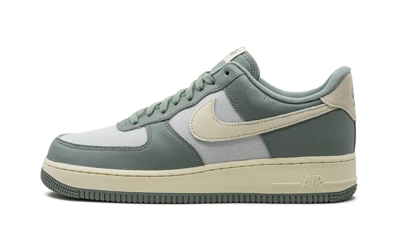 Nike Air Force 1 Low LX “Mica Green” (DV7186-300)