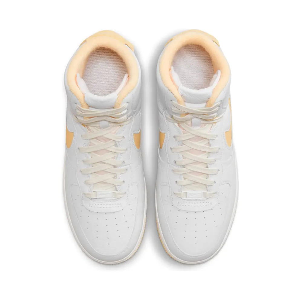Nike AIR FORCE 1 HIGH SCULPT “Team Gold” (DV7454-100)