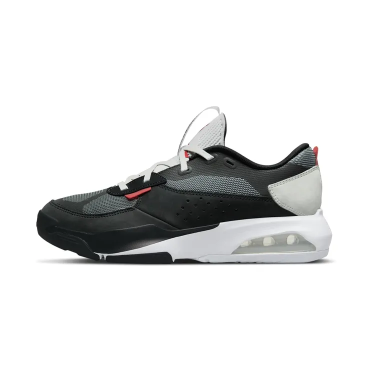 Jordan Air 200Een “Black / Smoke Grey / White / University Red” (DC9836-060)