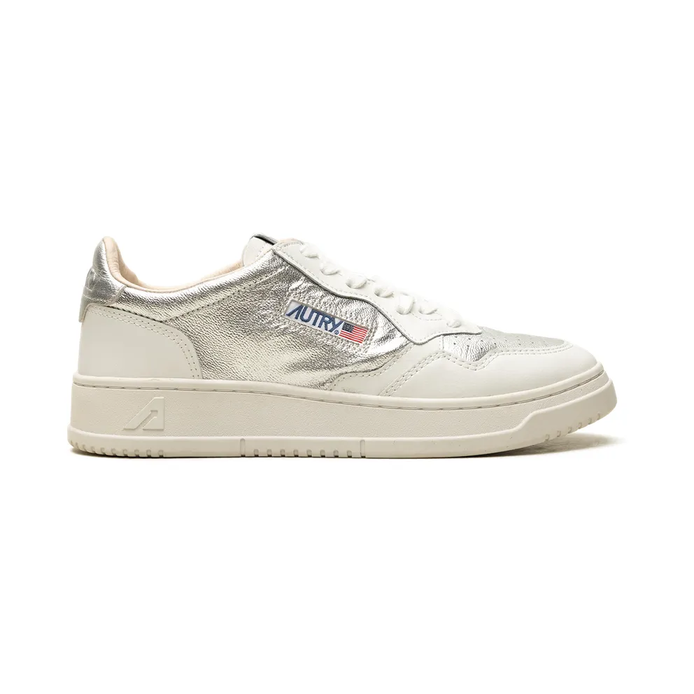 Autry Medalist Low “White/Silver” (AULW-GB01)
