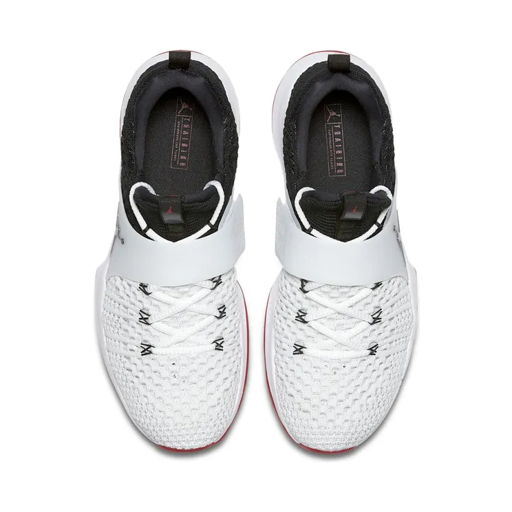 jordan-trainer 921210-101