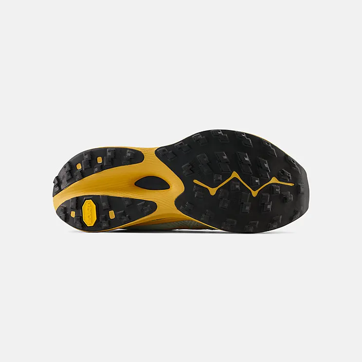 new-balance-fuelcell-supercomp WTTRXCC1