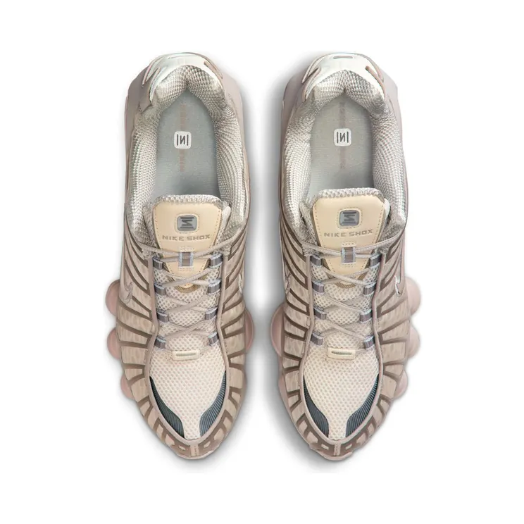 nike-shox AV3595-104