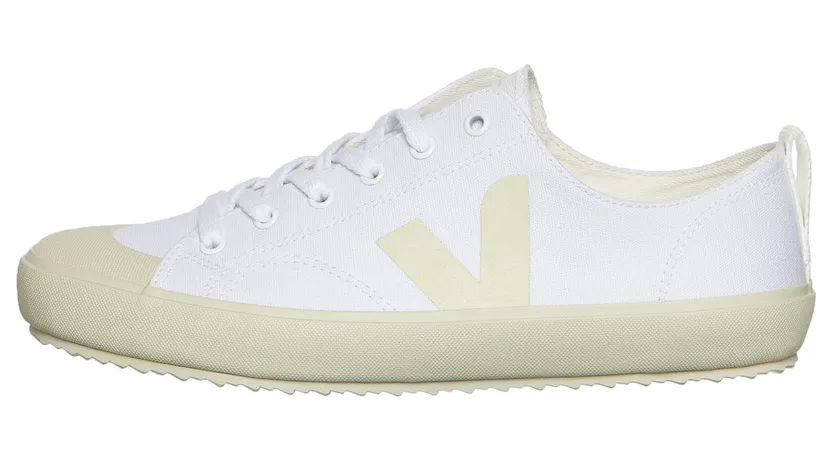 Veja Nova White / Pierre (NAM011401)