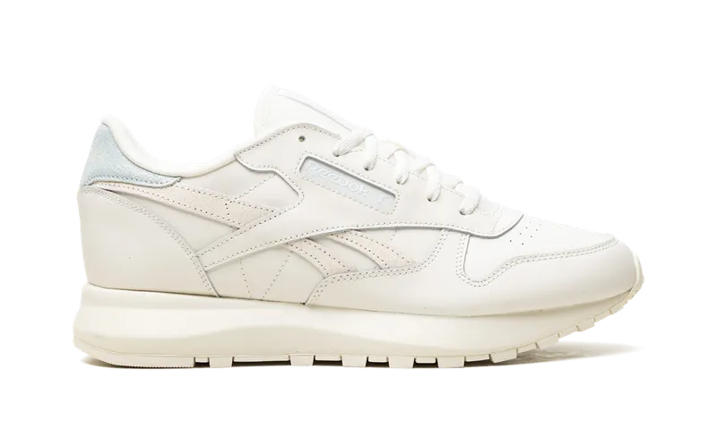 Reebok Classic Leather SP Shoes Chalk / Chalk / Glass Blue (GX8690)