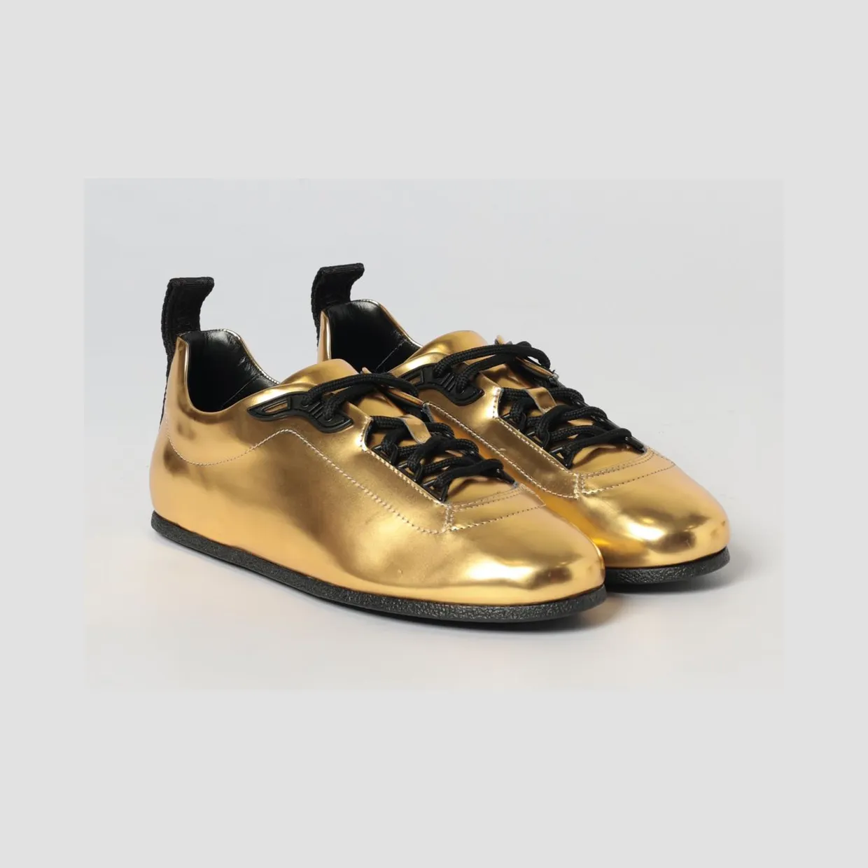 Moschino ’s Laminated Leather Sneakers Gold (MB15101G0OGI0)