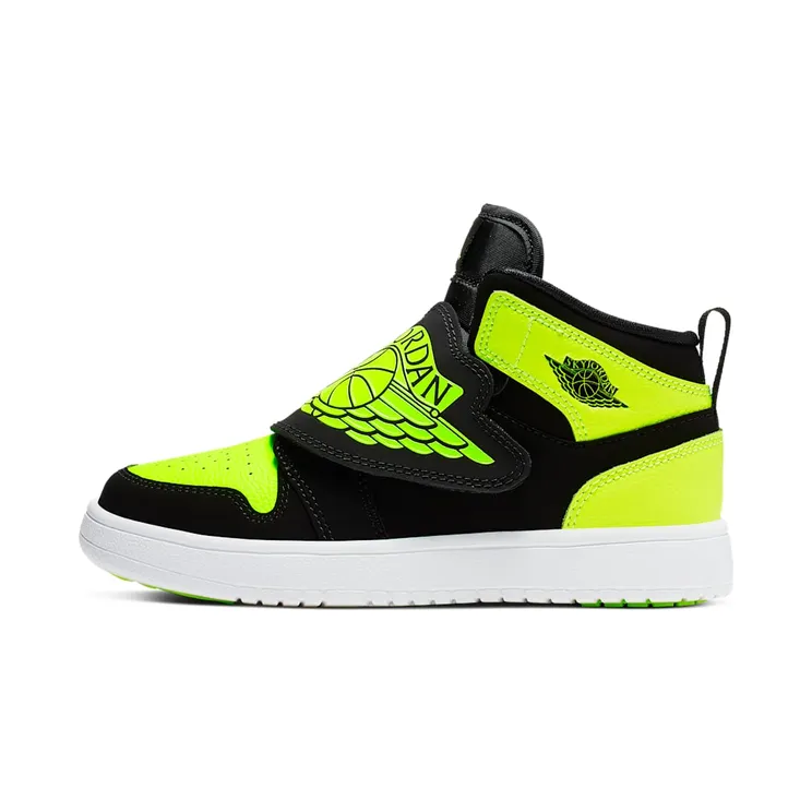 Sky Jordan 1 PS ‘Black Volt’ Black/Volt-White (BQ7197-007)