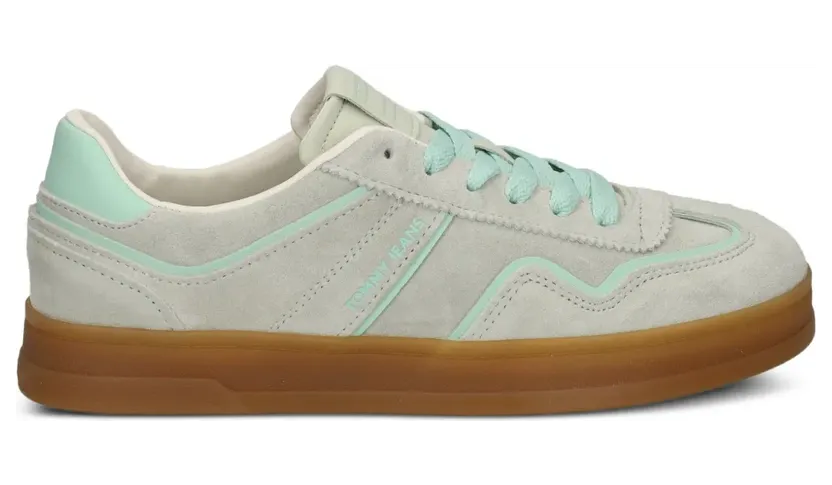 Tommy Hilfiger Tommy Jeans aus Wildleder “Grey” (EN0EN02806)