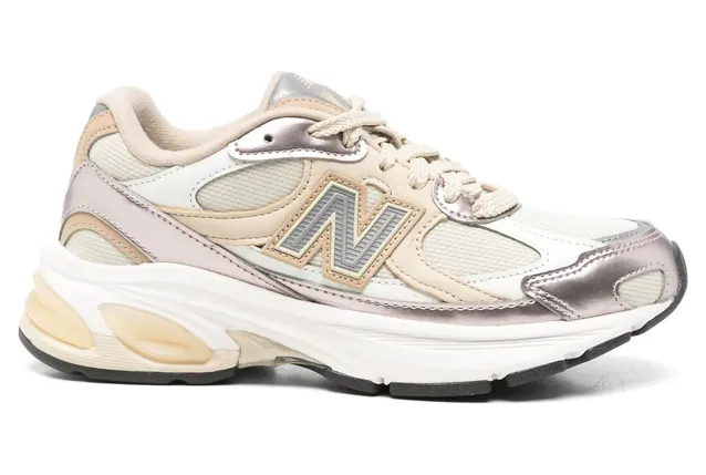 New Balance Panelled Lace-up “Neutrals” (U20104TM)