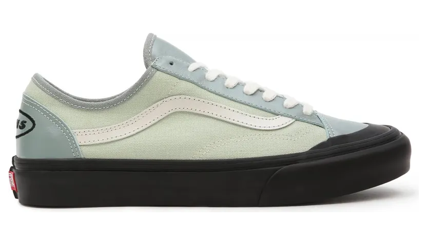 vans-style VN0A5HYRB97