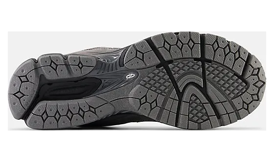 new-balance-2002r M2002REH