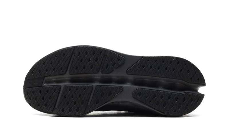 On Running Cloudsurfer Max “Black/Eclipse” (3WF30220106)