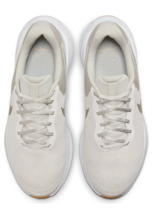 nike-revolution FB2208-010