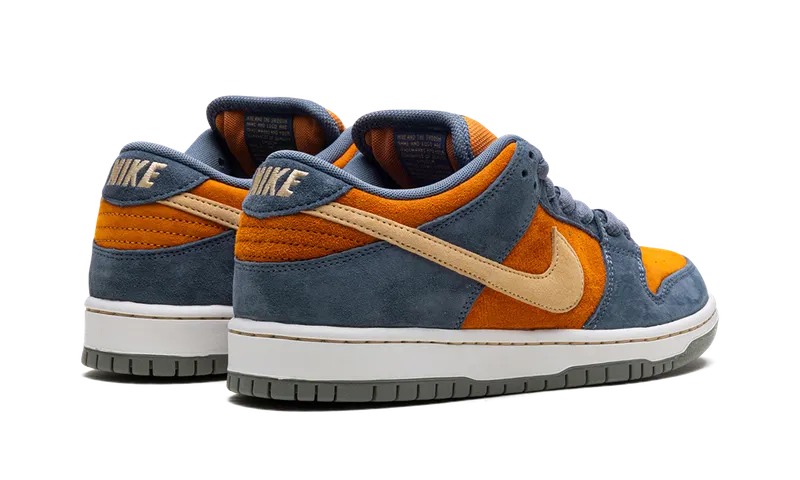 Nike SB Dunk Low Pro “Light Carbon” (HF3063-002)