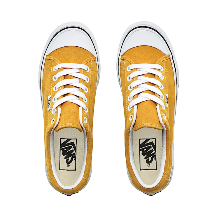 vans-style VN0A3MVHXMO