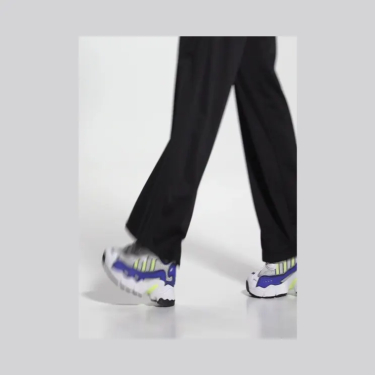 adidas-ozweego IE6998