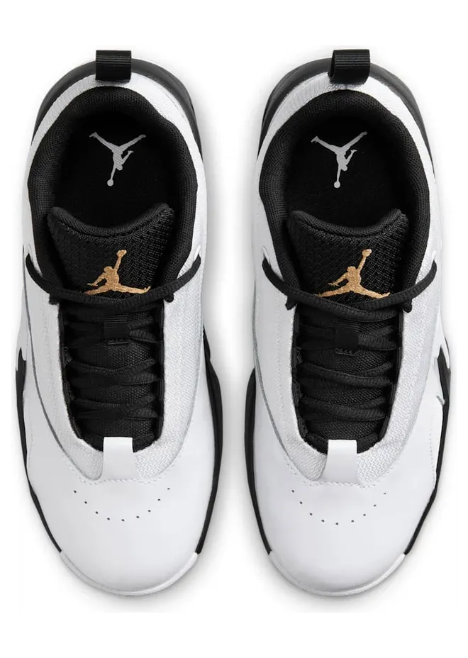 air-jordan-max-aura FQ8297-101