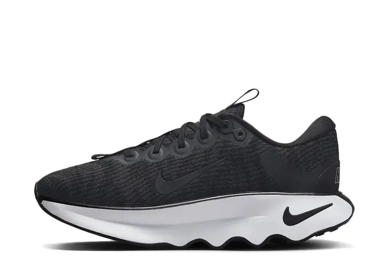 Nike Motiva Black White (DV1238-001)