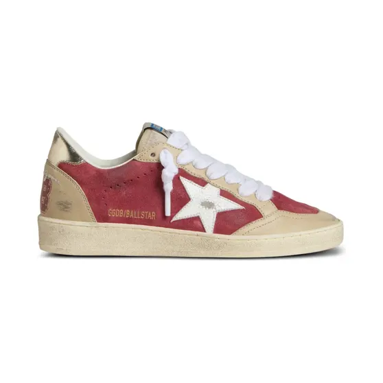 Golden Goose Ball Star aus rotem Wildleder mit weißem Crackle-Wildlederstern und Fersenlasche aus platinfarbenem Leder (GWF00117F007889)