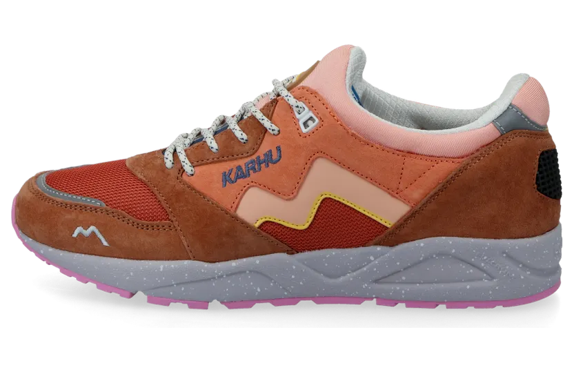 Karhu Aria 95 (brown sugar/ almost apricot) – F803096