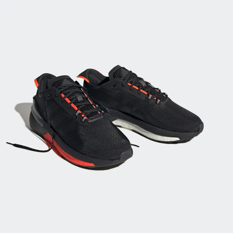 Adidas Avryn Core Black / Core Black / Solar Red (HP5980)