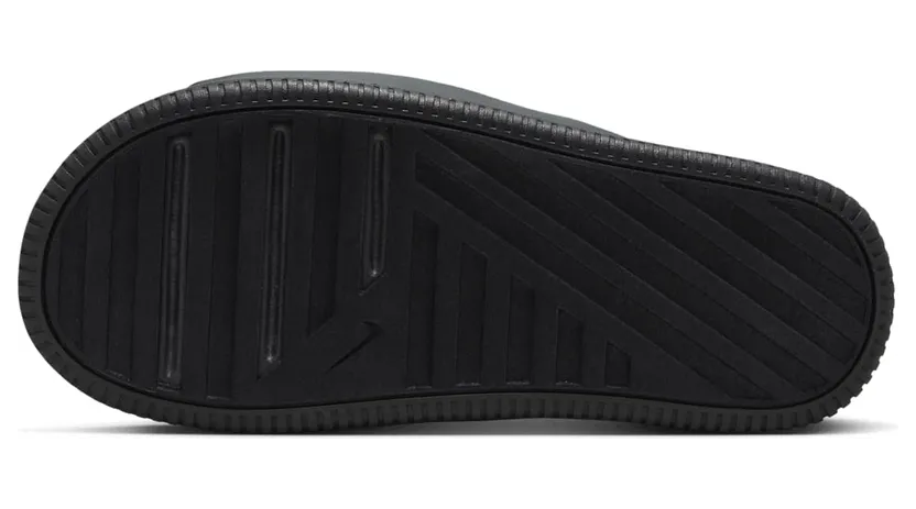 nike-calm IO0495-001