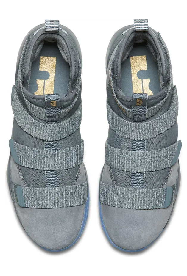 nike-lebron 897644-010