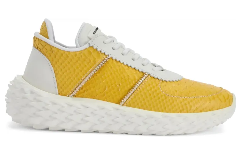 Giuseppe Zanotti Urchin “Yellow” (RW00118K63)