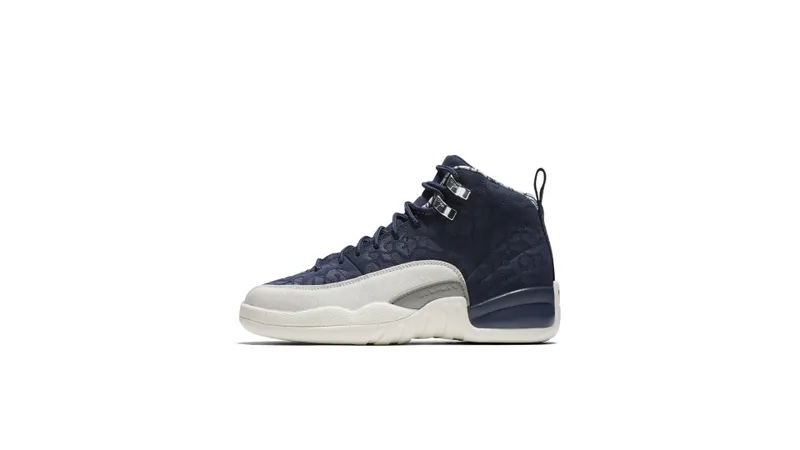 Jordan 12 Retro International Flight (GS) College Navy/University Red-Sail (BV8017-445)