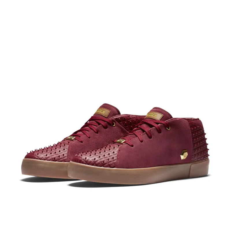 LeBron 13 Lifestyle Team Red/Metallic Gold-Gum Mid Brown (806396-600)