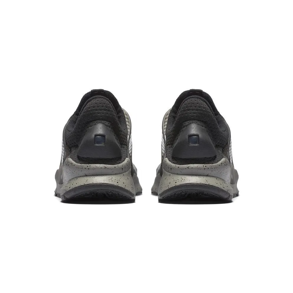 Nike Sock Dart Se Premium Black/White-University Red Black/White-University Red (859553-001)
